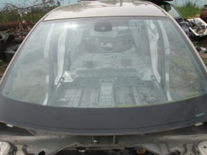 Стекло лобовое оригинальное Renault Megane 2 
