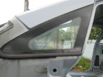 Стекло кузовное переднее левое глухое (форточка) 13188024 Opel Corsa D 2007>