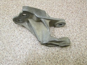 Кронштейн опоры двигателя (дюратек) 4S616P082AB Ford, Mazda