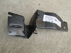 Кронштейн блока ABS 8200224764 Renault Clio 2, Symbol