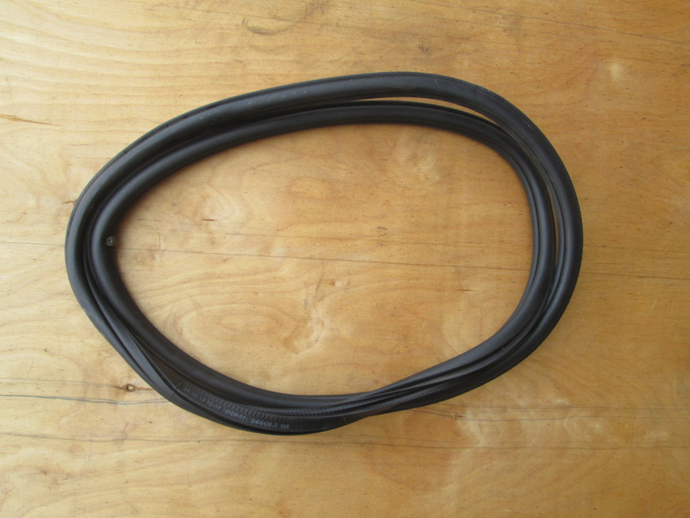 Уплотнитель стекла для дверей шевроле ланос. Уплотнитель задней правой двери. Уплотнитель заднего стекла шевроле ланос. Уплотнители дверей шевроле лачетти. Резинка двери авео т250.