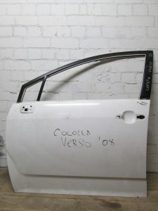 Дверь передняя левая 670020F011 Toyota Corolla Verso 