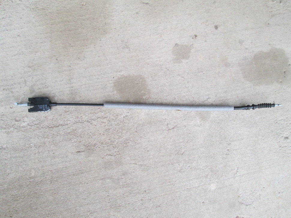 ьросик двери гиссанноут. трос открывания двери лифан х60 передняя лева. трос открывания двери. трос открывания двери гольф 4. трос двери ауди 80.