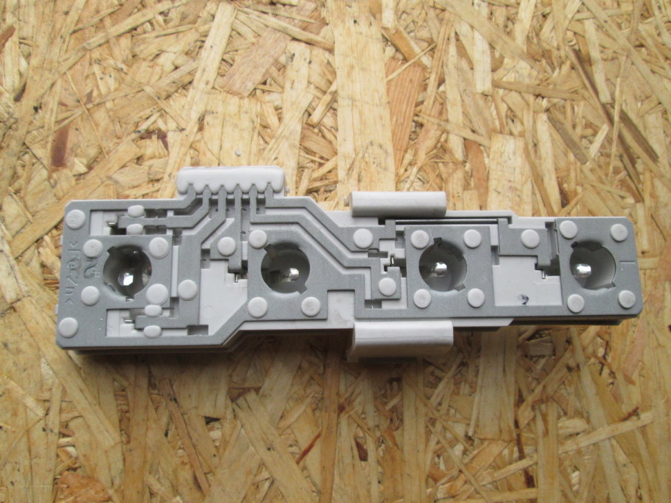 Купить плата фонаря заднего левого 1u6945257 skoda octavia (a4 1u-) в ...
