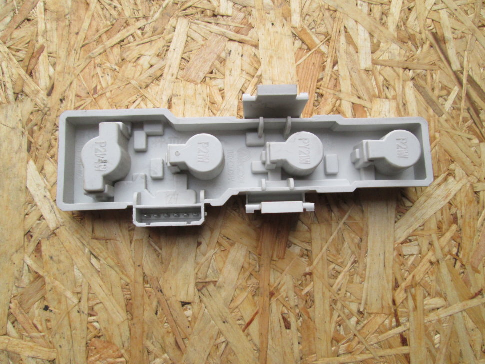 Купить плата фонаря заднего левого 1u6945257 skoda octavia (a4 1u-) в ...