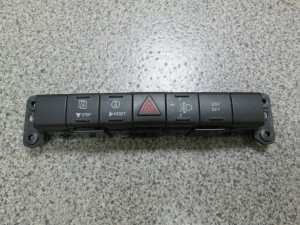 Блок кнопок передней панели P04602817AC Chrysler/Dodge