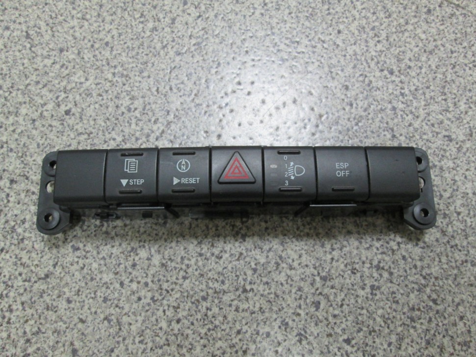 Блок кнопок. Блок кнопок Chrysler p56050773ad. Блок кнопок kf1h66170a. Блок кнопок Chrysler Sebring. Блок кнопок 9300c15104x.