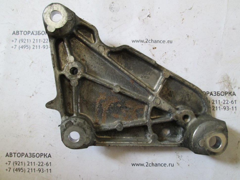 Кронштейн ролика-натяжителя 11926JK20A Инфинити