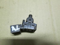 Кнопка стеклоподъемника задней левой двери Subaru Impreza GC8