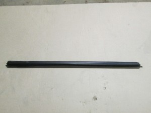 Накладка стекла двери задней левой Mitsubishi Colt (Z3) 2004-2012