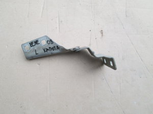 Петля капота левая 8200468183 Renault Megane 2