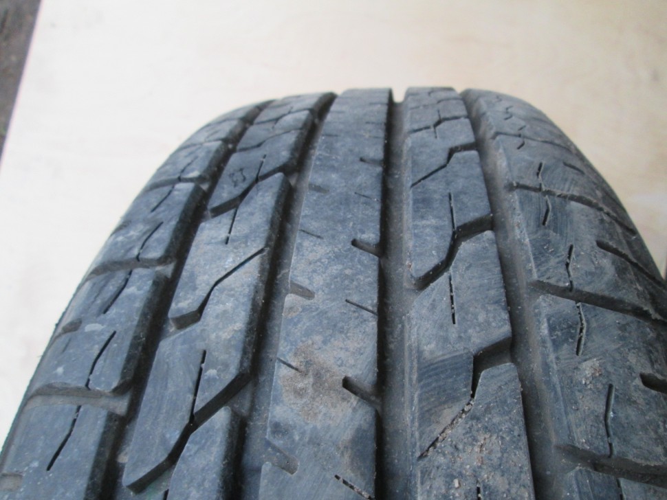 Резина р15 лето 195 65. Bridgestone b390. Bridgestone b390 195/65 r15. 195/65 R15 Бриджстоун.