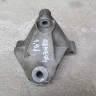 Кронштейн двигателя передний 8200072747 Renault Megane 2