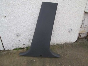 Обшивка стойки средней правой нижняя 9631638677 Citroen C5