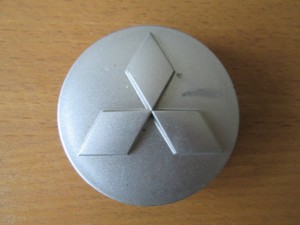 Колпак декоративный колесного диска MR554097 Mitsubishi
