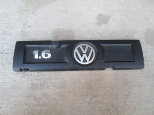 Накладка на двигатель 03C103935 VW Polo 2011> (седан)