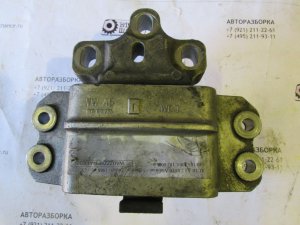 Опора двигателя левая 1K0199555T Audi, Seat, Volkswagen, Skoda