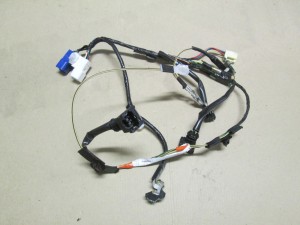 Проводка двери багажника (нижняя) 8218502100 Toyota Corolla E12 хэтчбек