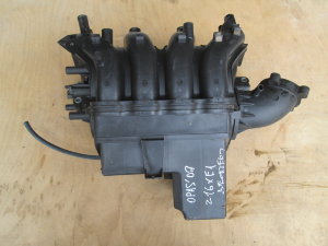 Коллектор впускной 55557044 Opel Astra H, Zafira B Z16XE1