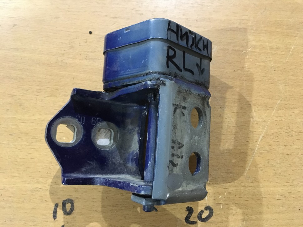 Продажа петли двери с ограничителем для Рено Меган с доставкой по России