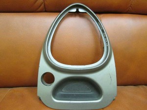 Накладка декоративная на кулису МКПП 9632615077 Citroen C5