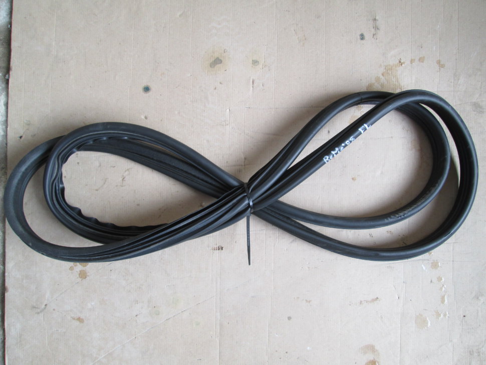 Уплотнитель стекла киа церато 2. Уплотнители дверей форд фокус 1. Уплотнители проема дверей ford focus 3. Уплотнитель проема двери левый передний. Форд фокус 2 уплотнитель двери задней вверх.