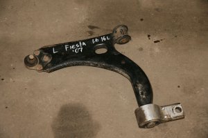 Рычаг передний левый 1436170 Ford Fiesta, Fusion, Mazda 2