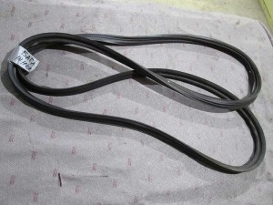 Уплотнитель багажника 908301BA0B Infiniti QX50/EX (J50)