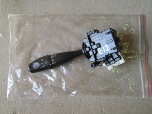 Переключатель поворотов подрулевой 8414002190 Toyota Corolla E12