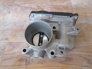 Заслонка дроссельная 8200284968 Renault Clio, Megane, Scenic