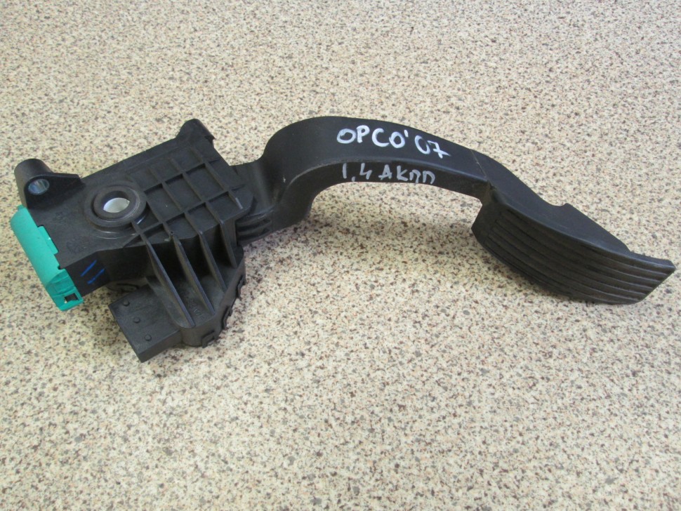 педаль газа опель. 4. педаль газа опель вектра б. педаль газа опель вектра б 1996. 4.