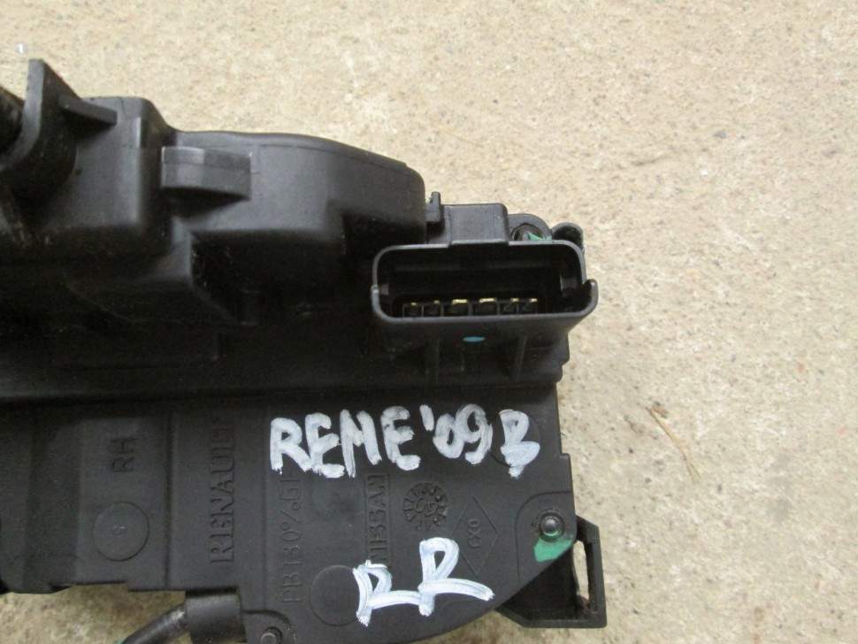 крышка дверного замка рено меган 3. замок двери меган 3. Renault 805031662r замок. дверной замок в меган 2 купить в иваново. замок двери меган 3.