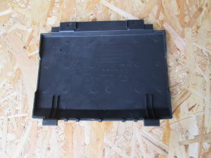 Накладка торпедо центральная верхняя 96475831 Chevrolet Aveo (T250) 2005-2011