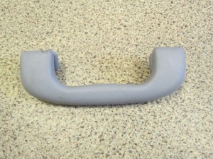 Ручка внутренняя потолочная 13109052 Opel Corsa D 2006>