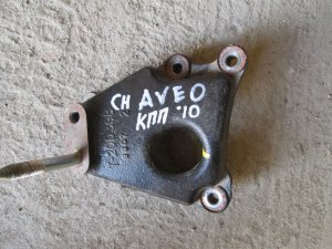 Кронштейн КПП левый 96535398 Chevrolet Aveo