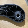 Поводок стеклоочистителя заднего 8200213059 Renault Clio 3 2005-2011, Duster 2012>