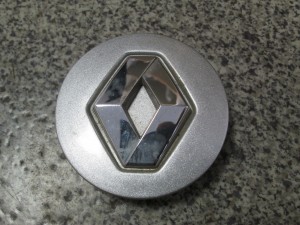 Колпак декоративный колесного диска 8200426594 Renault