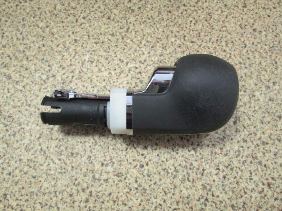 2 снятие дверных ручек. рычаг коробки робот на опель корса. Opel corsa ручка двери внутренняя. ручка пассажирская опель корса. снять ручку опель корса.