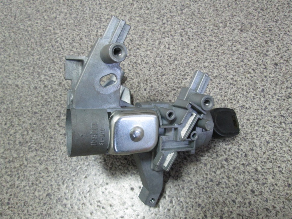 Замок зажигания lancer 9