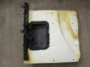 Шумовиброизоляция пола передняя правая  7494002005R Renault Megane 3 2009> 1